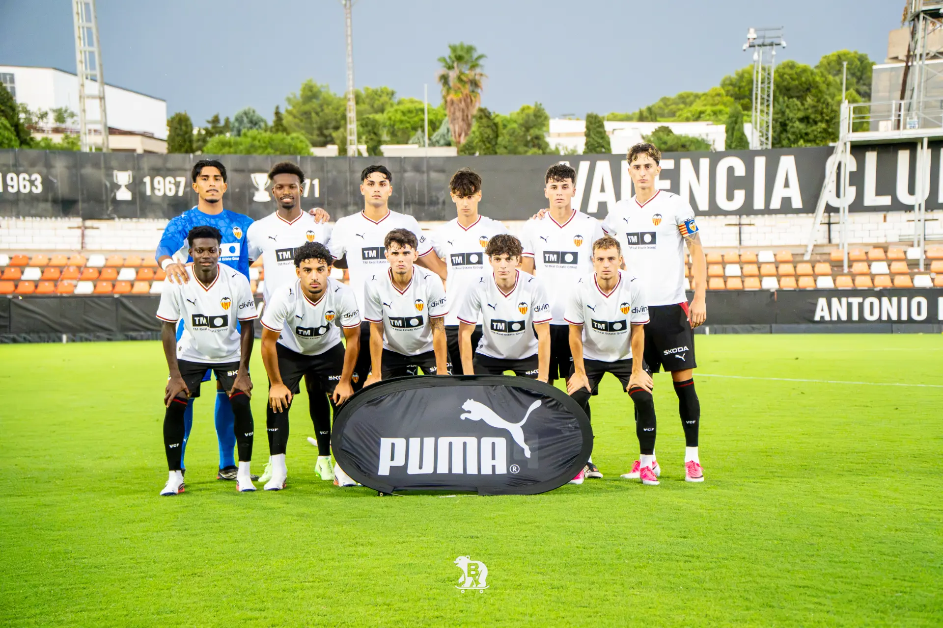 Once inicial del VCF Mestalla en el Estadi Antonio Puchades — foto de Blue Visual Media